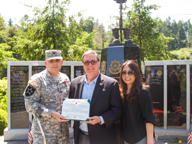 Congressman awards wounded Iraq War Vet Bronze Star 9 years later