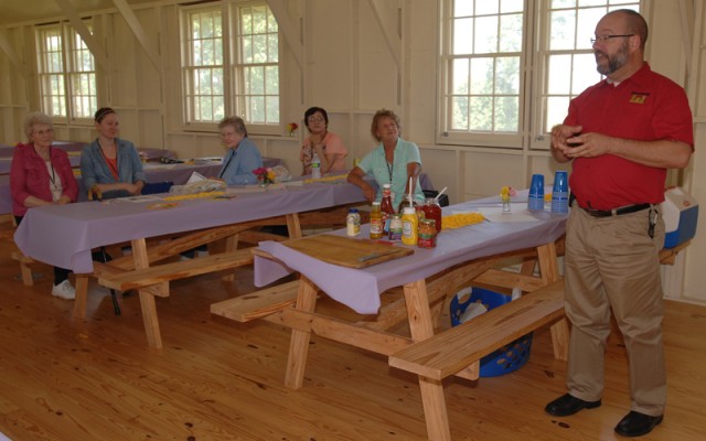 Group helps keep Fort Leonard Wood retiree survivors connected