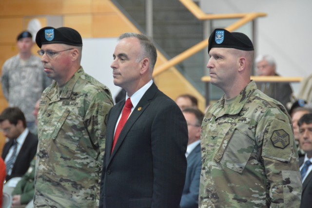 commander-at-u-s-army-garrison-bavaria-relinquishes-command-article