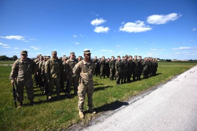 U.S. and Polish Aviation Soldiers begin Anakonda 16