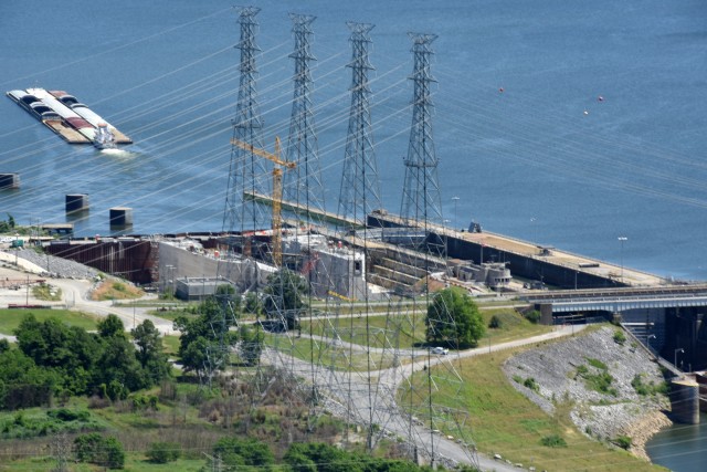 Semonite visits high visibility construction projects, says it's time to 'finish strong'