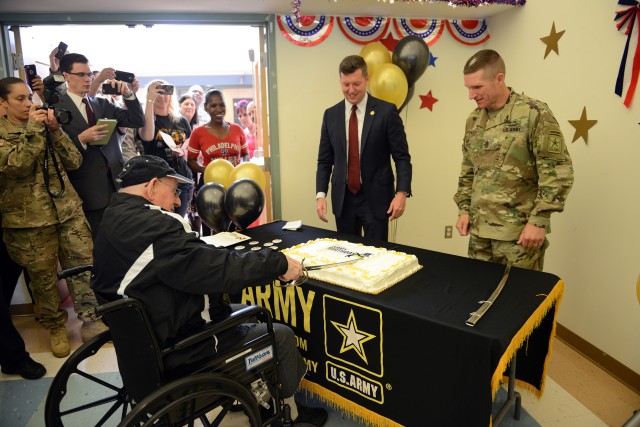 USA, SMA celebrate Army's 241st with hometown vets in Philadelphia
