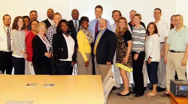 Army PEO C3T discusses career pathways with CECOM emerging leaders