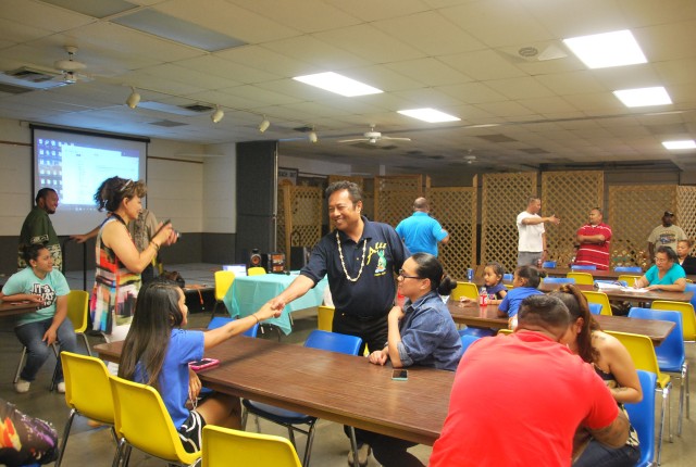 President Remengesau, of the Republic of Palau, visits citizens of Palau living at Junction City, Kansas, Fort Riley