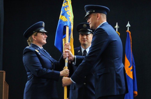 Air Force unit welcomes former Soldier as new commander