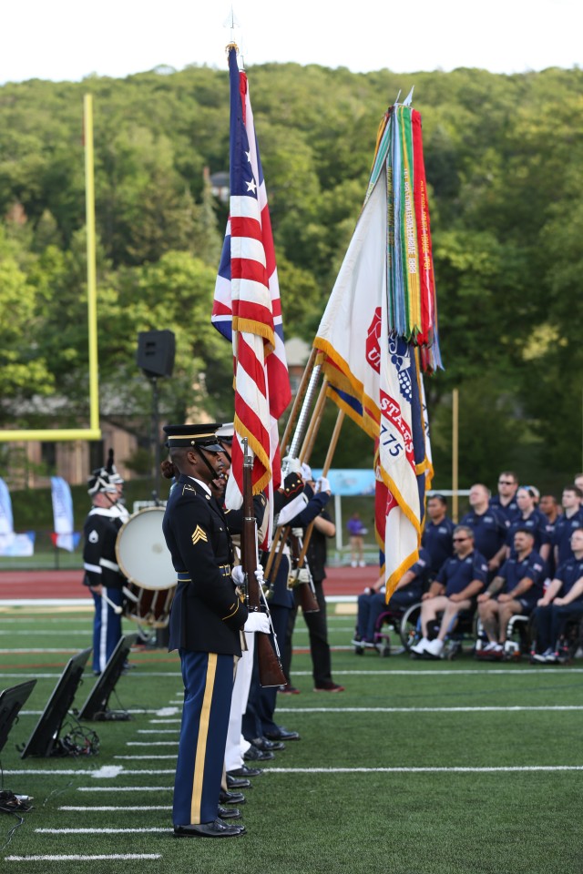 Opening ceremony ushers in Warrior Games athletes