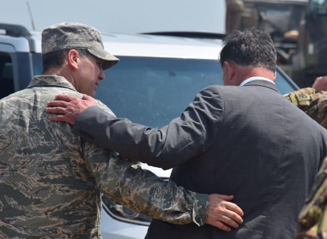 Bulgarian Minister of Defense Meets with Tennessee Army National Guard during Operation Resolute Castle