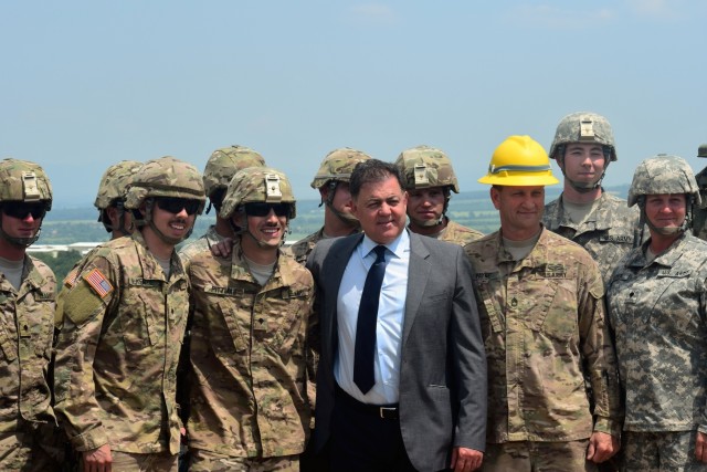 Bulgarian Minister of Defense Meets with Tennessee Army National Guard during Operation Resolute Castle