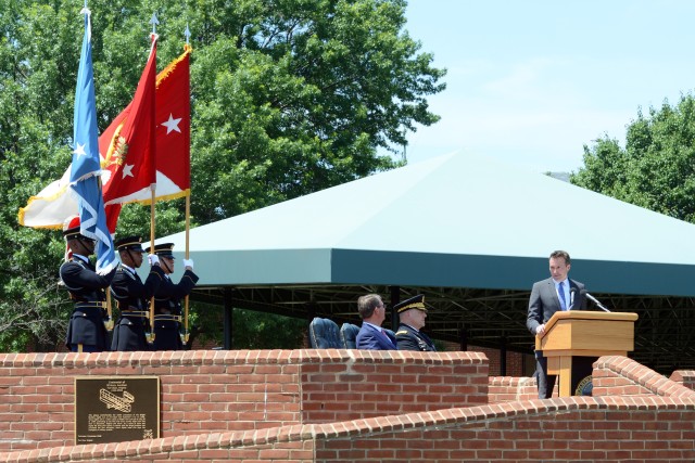 Full honor arrival ceremony for Secretary of the Army Eric K. Fanning, June 20, 2016