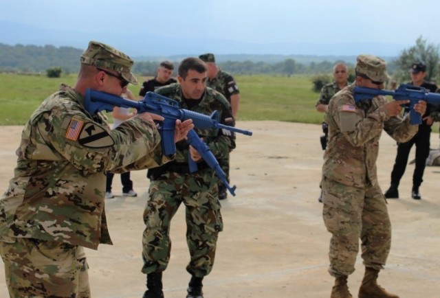 Bulgarian Military Police Cross-Train with the Tennessee Army National Guard during Operation Resolute Castle 16