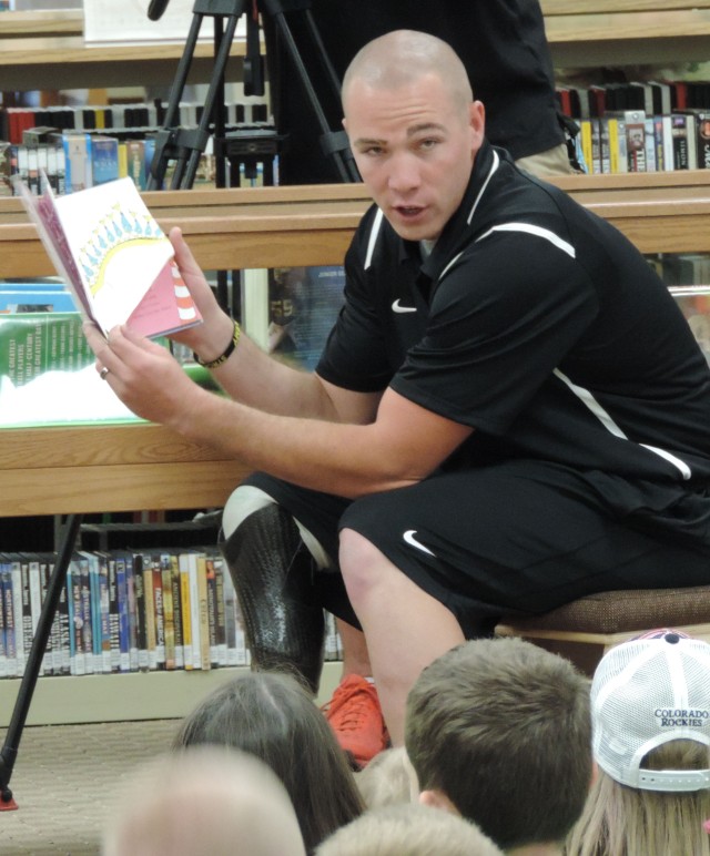 Readers swarm to kickoff event