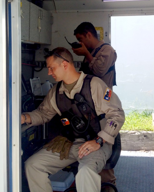 Texas Guardsmen learn disaster response from the best