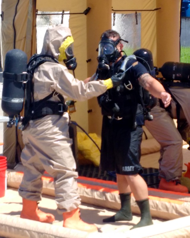 Texas Guardsmen learn disaster response from the best
