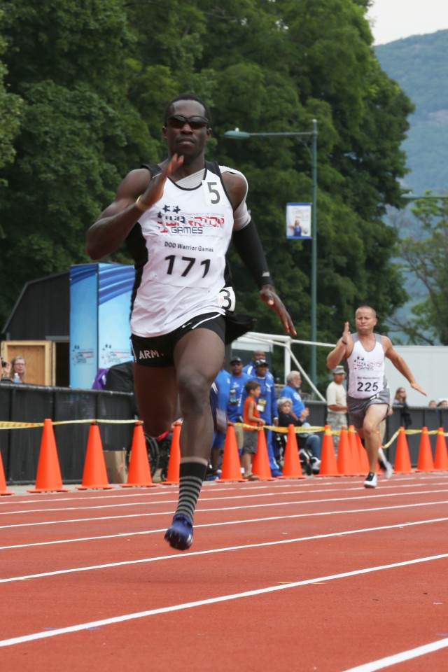 U.S. Army Reserve Soldiers compete in Warrior Games