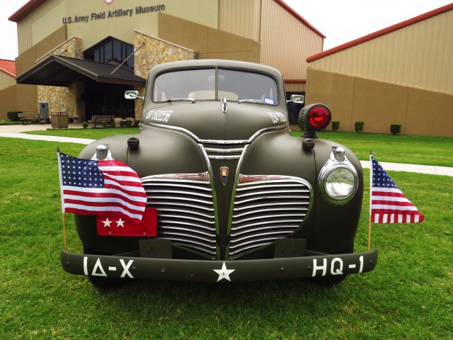 Slick staff car