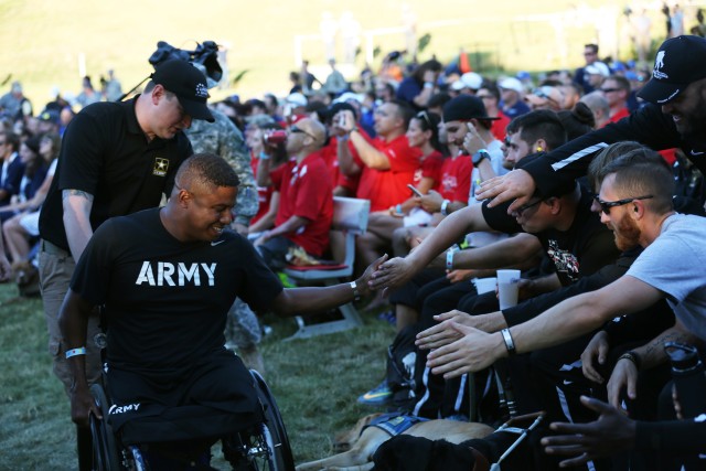 Torch is passed during 2016 Warrior Games closing ceremony