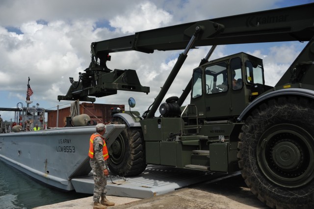 Army Reserve and Army National Guard Train Together