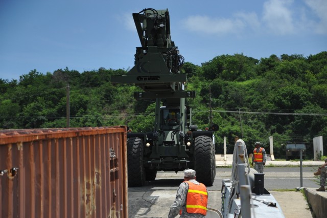 Army Reserve and Army National Guard Train Together