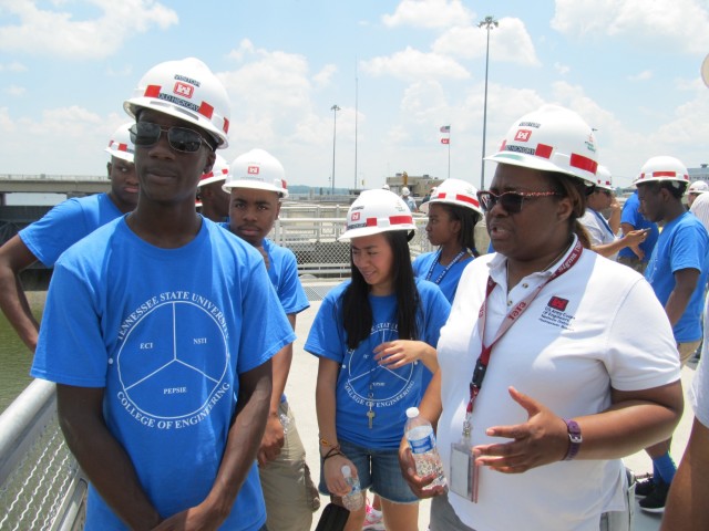 Corps prepares future student engineers at Summer Engineering Program