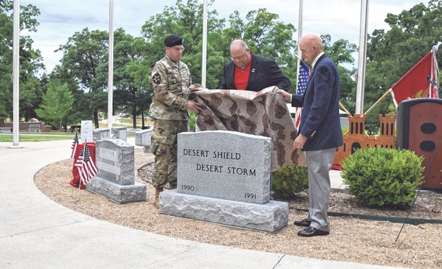 Memorial stone honors Desert Storm vets at Fort Leonard Wood