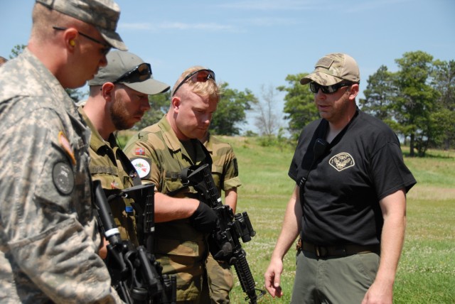 Red Bulls and Norwegian Guard Train with Law Enforcement