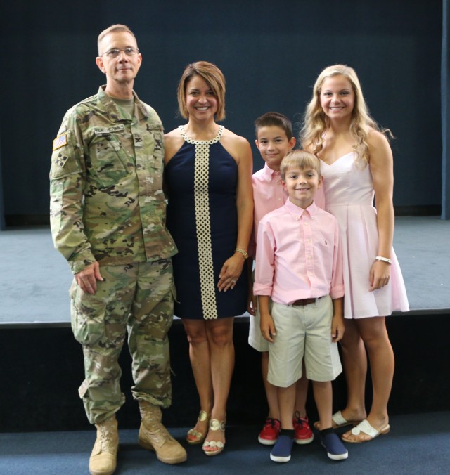 COL K'S FAMILY