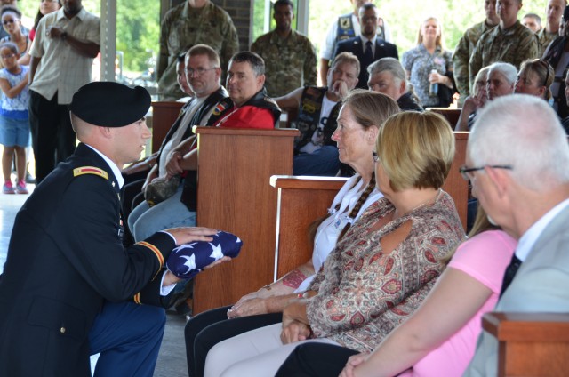 Fort Leonard Wood community attends Vietnam veteran's funeral, becomes extended Family