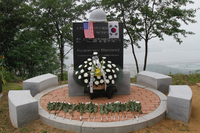 Soldiers, Korean veterans pay respect to fallen brothers in arms
