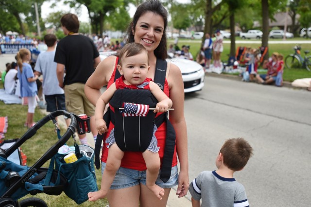 Local Chicago area community celebrates Independence Day