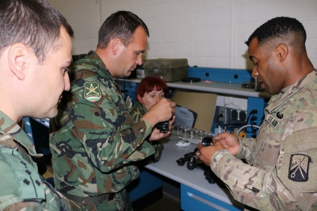Illuminating experience: Baumholder maintainers help Bulgarian soldiers see through 'NVGs'