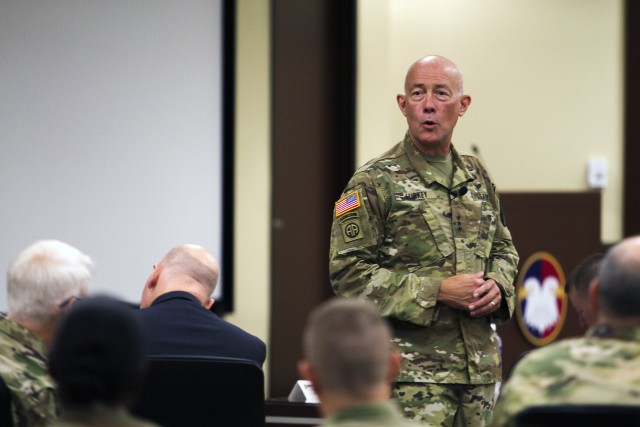 Lt. Gen. Charles D. Luckey visits USARC staff