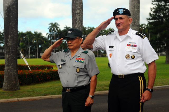 Commanding Generals of USARPAC and 2nd OC ROKA meet