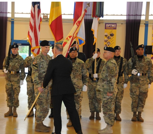 New commander takes reins of USAG Benelux