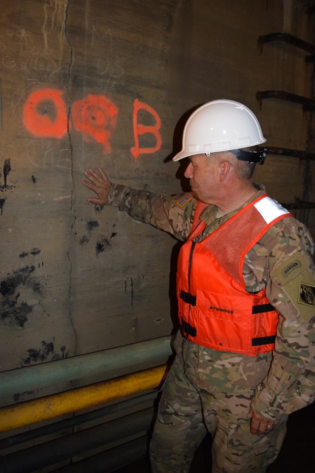 USACE Commanding General visits Pittsburgh District