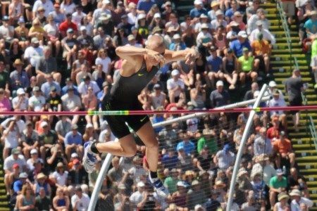 Soldier Vaults To Us Olympic Team Breaks Trial Record Article The United States Army