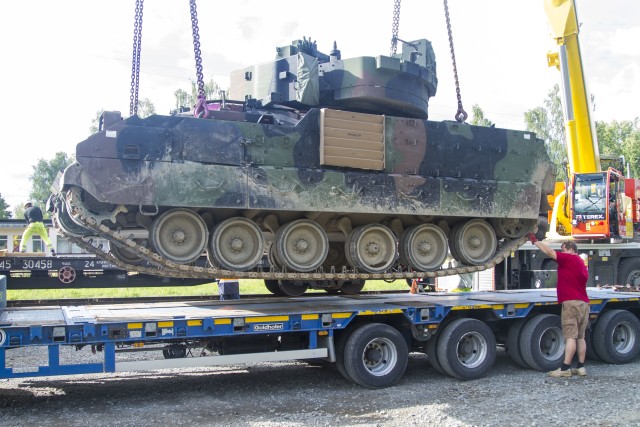 U.S. Soldiers, Latvians work transportation for Atlantic Resolve 2 of 4