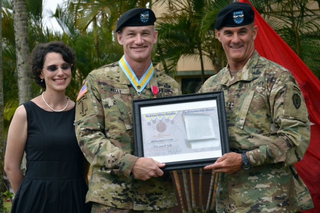 'Bronco' Brigade conducts change of command