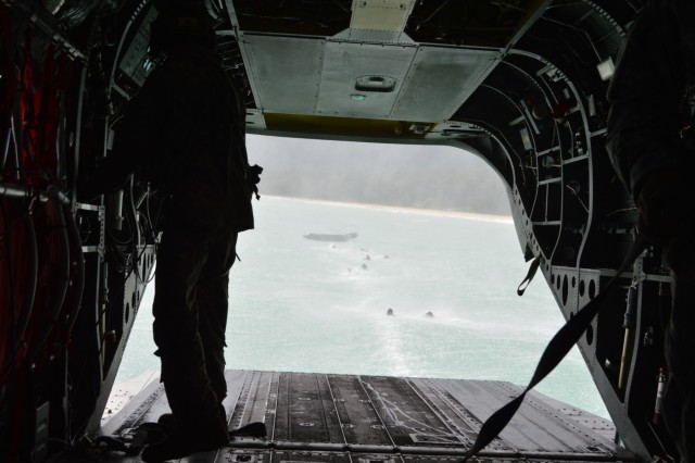 'Raiders' hone skills with helocast into Pacific