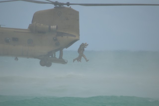 'Raiders' hone skills with helocast into Pacific