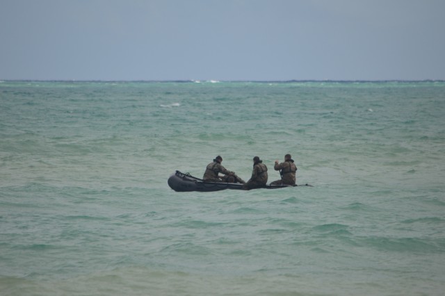 'Raiders' hone skills with helocast into Pacific