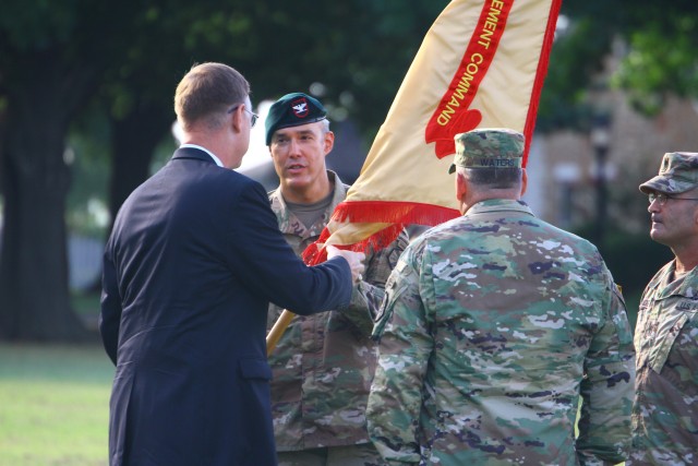 New garrison commander