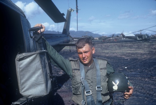 Daring Vietnam pilot remembers Medal of Honor rescue mission