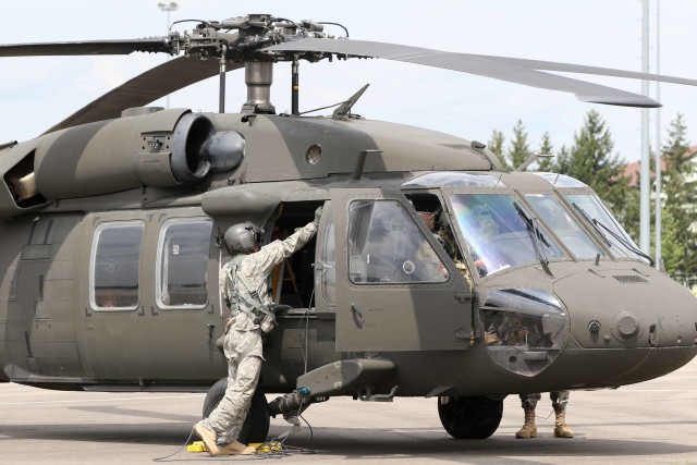 Multi-state Army National Guard helicopters enable European special forces training