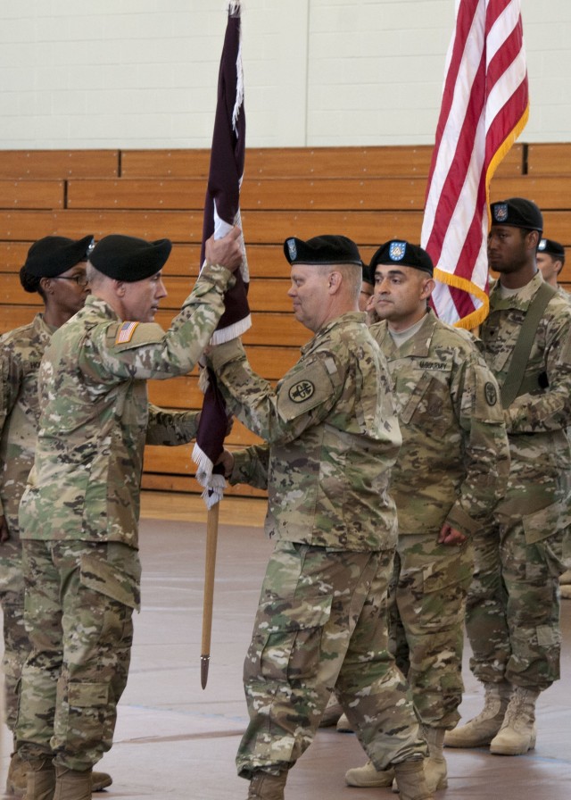 Fort Bliss DENTAC Welcomes New Commander | Article | The United States Army