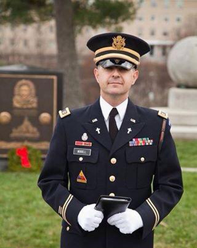 new-chaplain-answers-the-call-of-duty-article-the-united-states-army