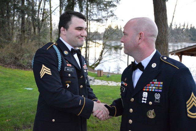 Recruiter enlists soldier who also became a recruiter
