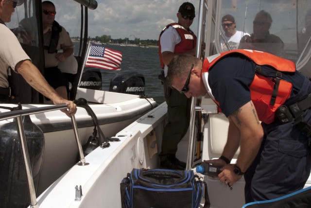 New York National Guard Civil Support Team Soldiers team up with Naval Militia