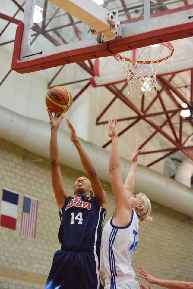 USA beats France