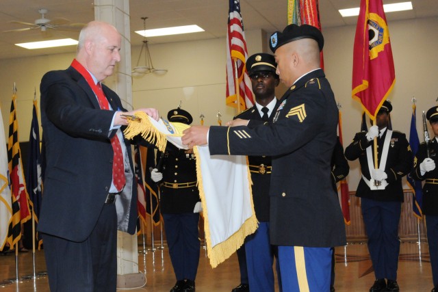 Senior Executive Service leader retires