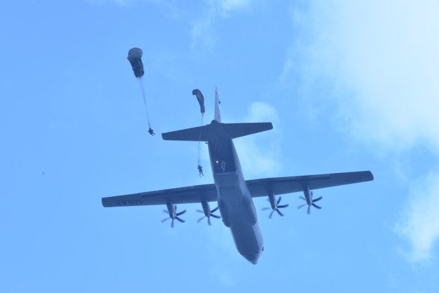 Rigged for victory: 5th QM troops help make International Jump Week a soaring success 
